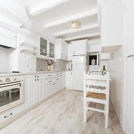 Sunday House Apartment